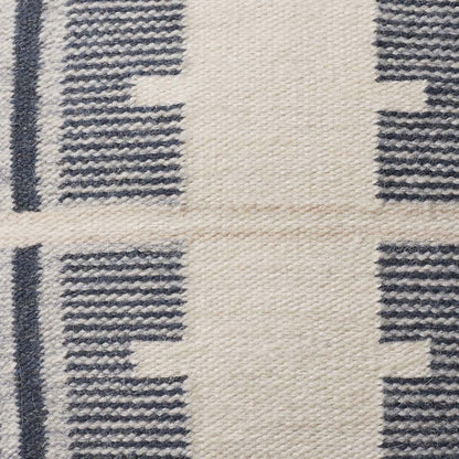 Agata Pillow